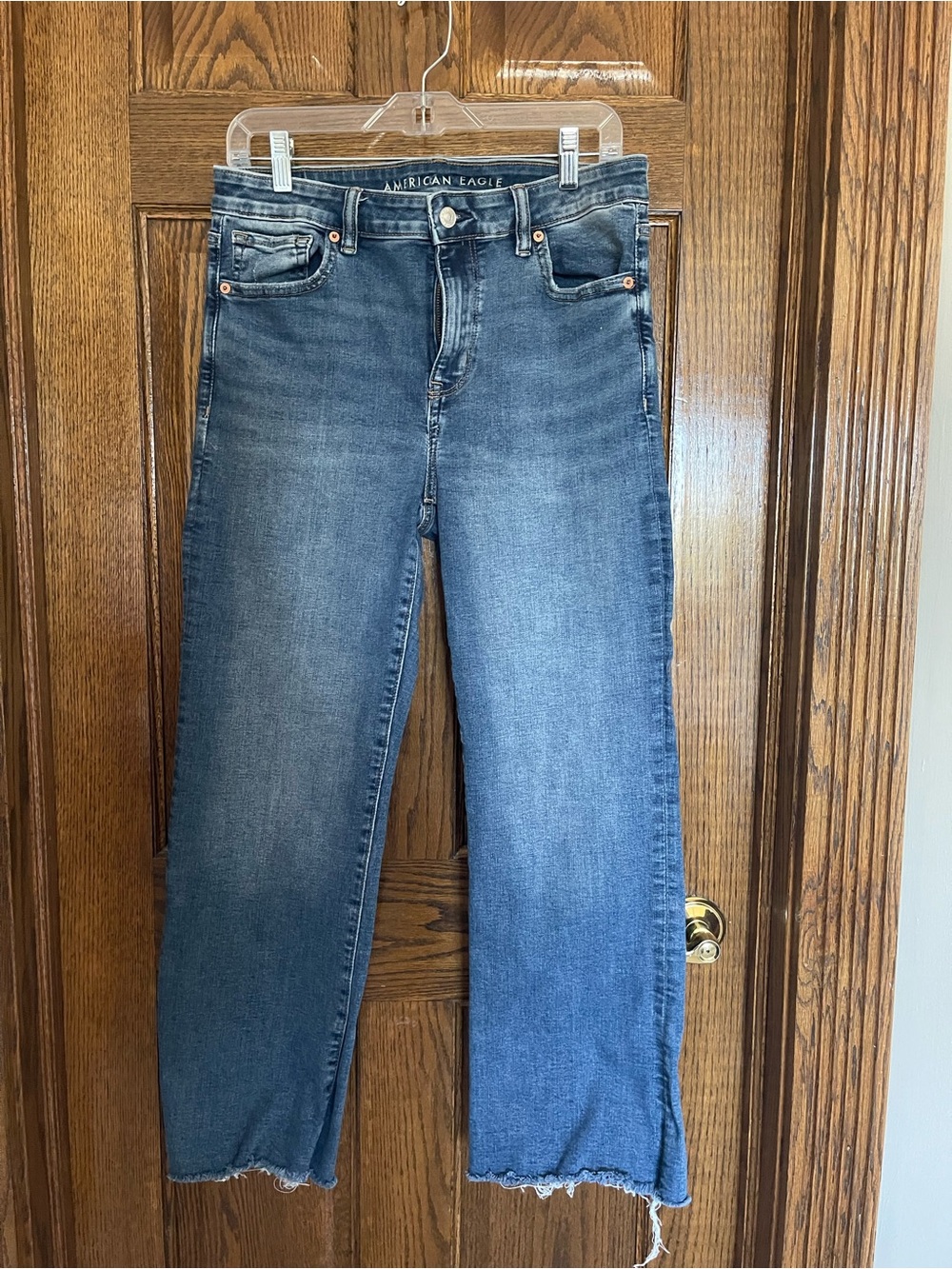 American Eagle Outfitters Medium Blue Cropped Straight Jeans